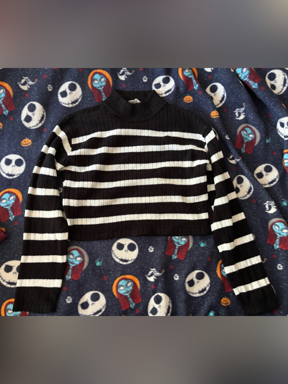 H&M Black and White Striped Girls Cropped Sweatshirt